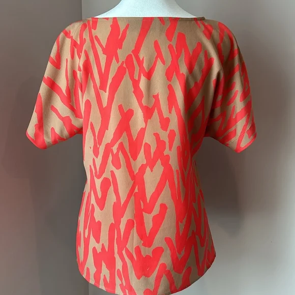 Ann Taylor Loft Bright Coral, Tan Bow Front Top Petite Medium - Picture 4 of 6